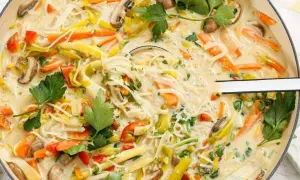 Tom Kha Gai: Authentische Thai Kokos-Suppe einfach kochen