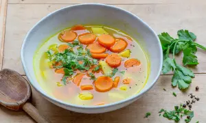 Möhren-Kartoffel-Suppe: Cremig, schnell & gelingsicher selbst kochen