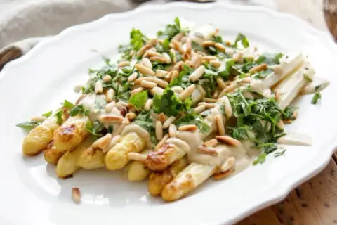 Spargel als Hauptgericht: Rezepte & Ideen für königlichen Genuss