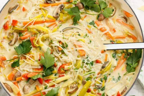 Tom Kha Gai: Authentische Thai Kokos-Suppe einfach kochen