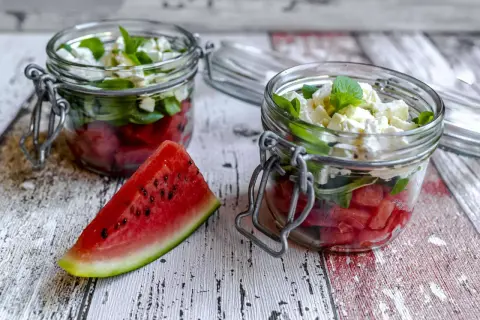 Wassermelonen-Feta-Salat: So gelingt der erfrischende Sommergenuss