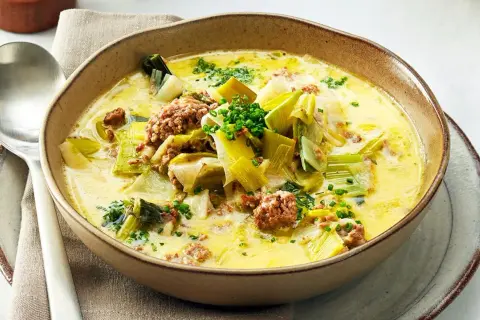Käse-Lauch-Hack-Suppe: Mein gelingsicheres Rezept in 40 Min.