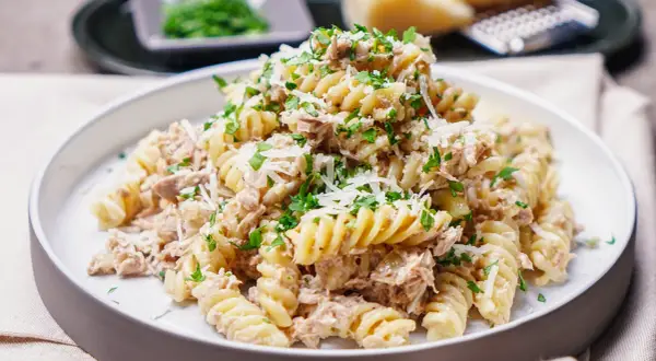 Ihr schnelles Nudel-Thunfisch-Rezept: So gelingt es perfekt!