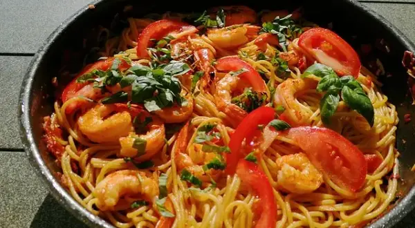 Nudeln mit Garnelen: Perfekte Rezepte & Profi-Tipps in 30 Min.