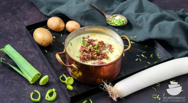 Käse-Hack-Lauch-Suppe: Cremig & lecker mein Geheimrezept