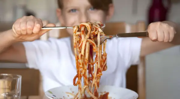 Nudeln mit Loch: So fangen Sie jede Sauce perfekt ein!
